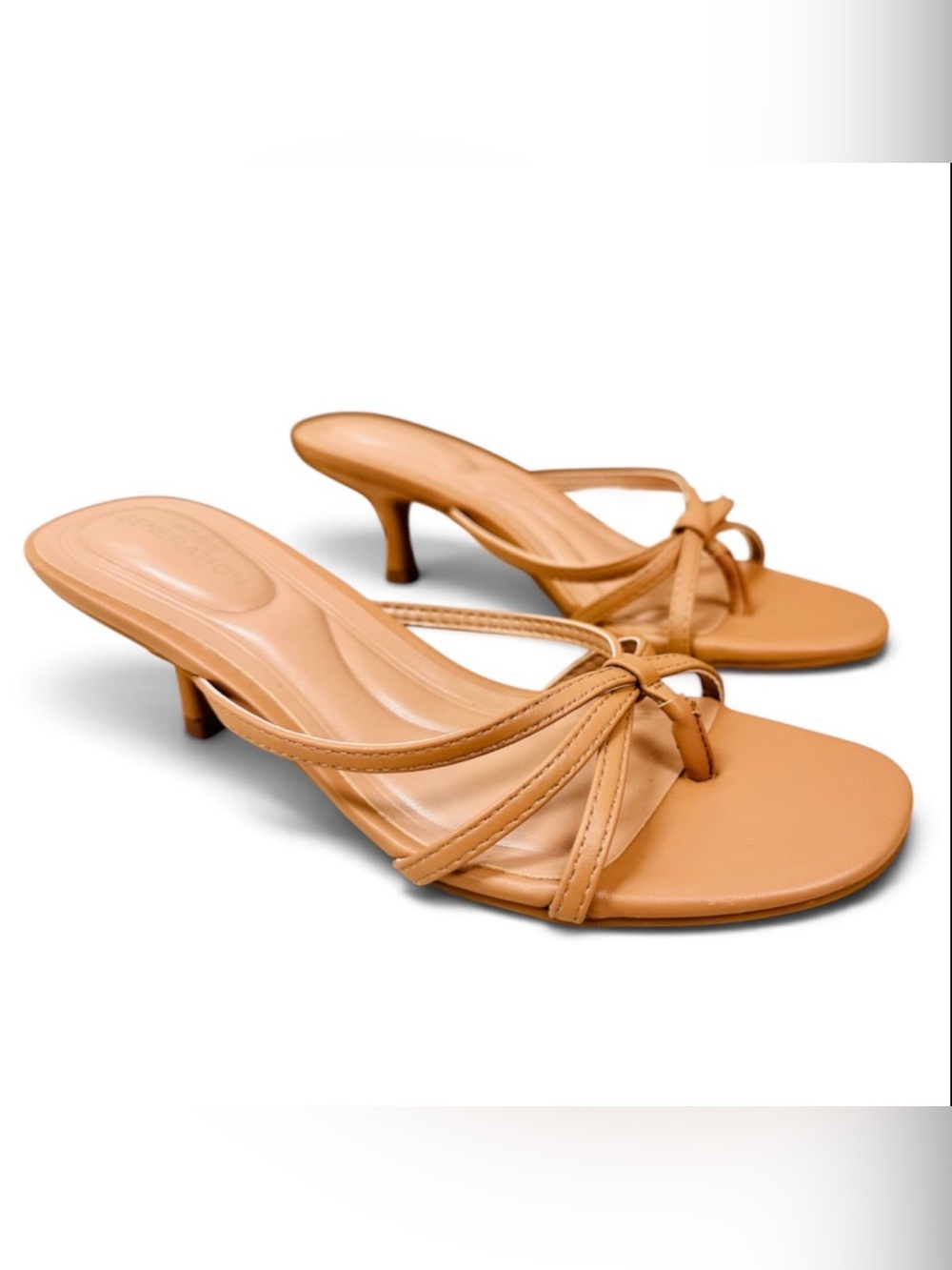 BCBGeneration Atlas Taupe Cushioned Kitten Heel Sandals 7.5M Sophisticated Chic